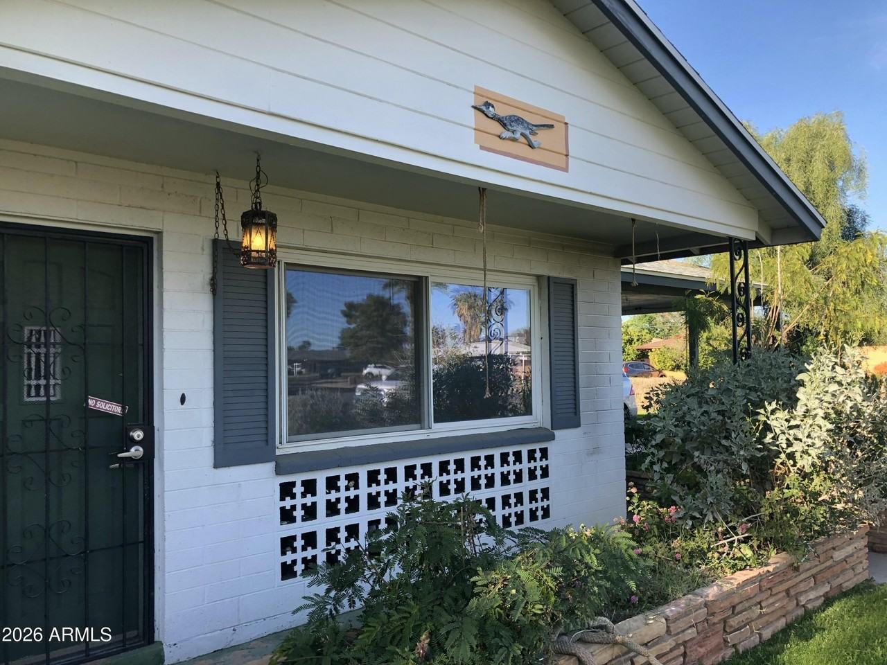 705 W 16th St - Photo 2 of 28