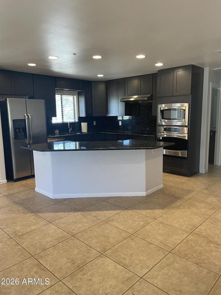 26960 N 61st St - Photo 7 of 40