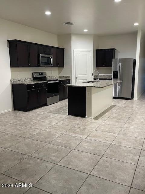 4625 W Lemon Ave - Photo 3 of 15