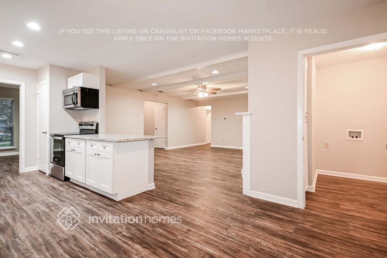 2324 Lovell Dr - Photo 5 of 16