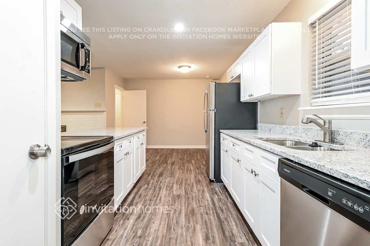 2324 Lovell Dr - Photo 7 of 16