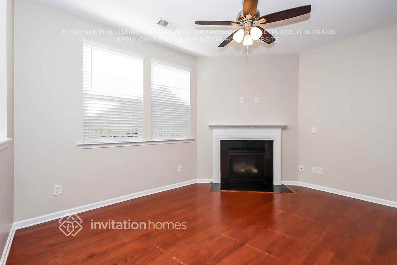 13110 Heath Grove Dr - Photo 4 of 18