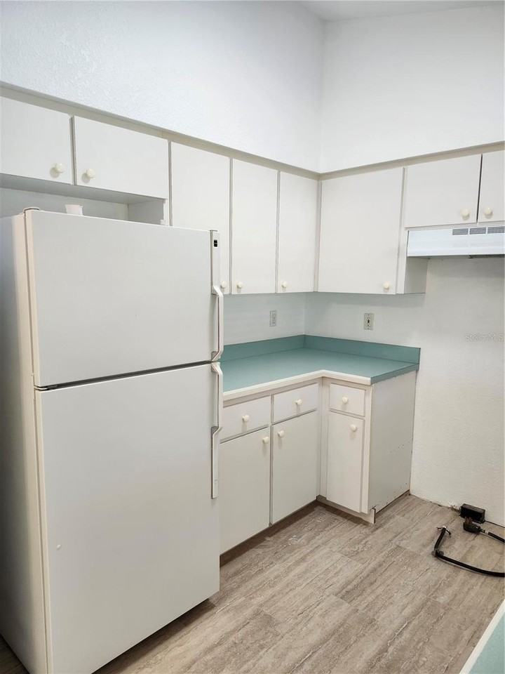 26525 Nordic Way - Photo 4 of 17