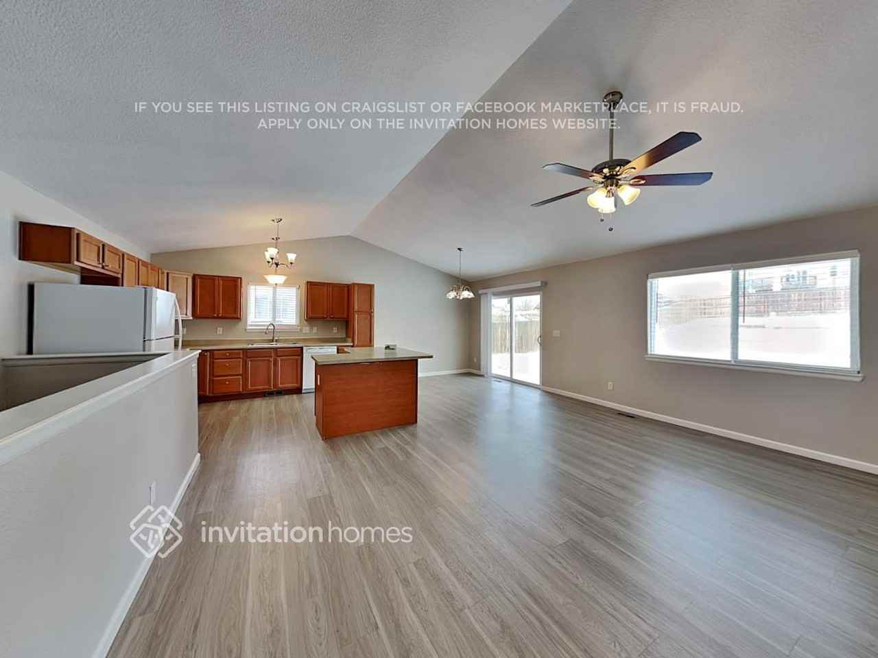 10737 Darneal Dr - Photo 4 of 18