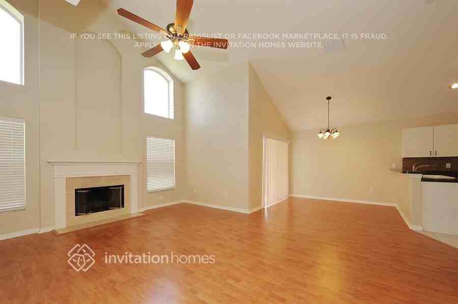 4802 Woodmere Rd - Photo 7 of 20