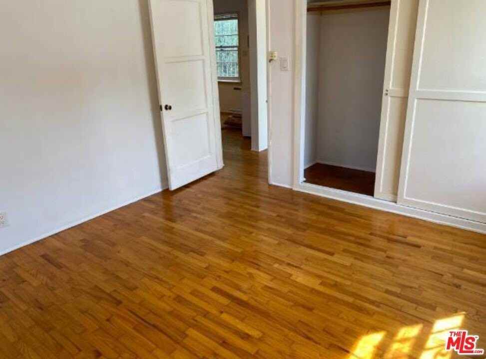 3315 Caroline Ave - Photo 4 of 8