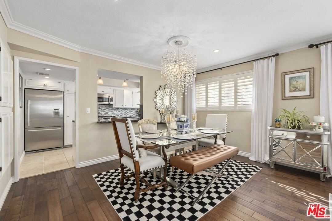 10645 Wilshire Blvd Apt 402 #402 - Photo 4 of 14