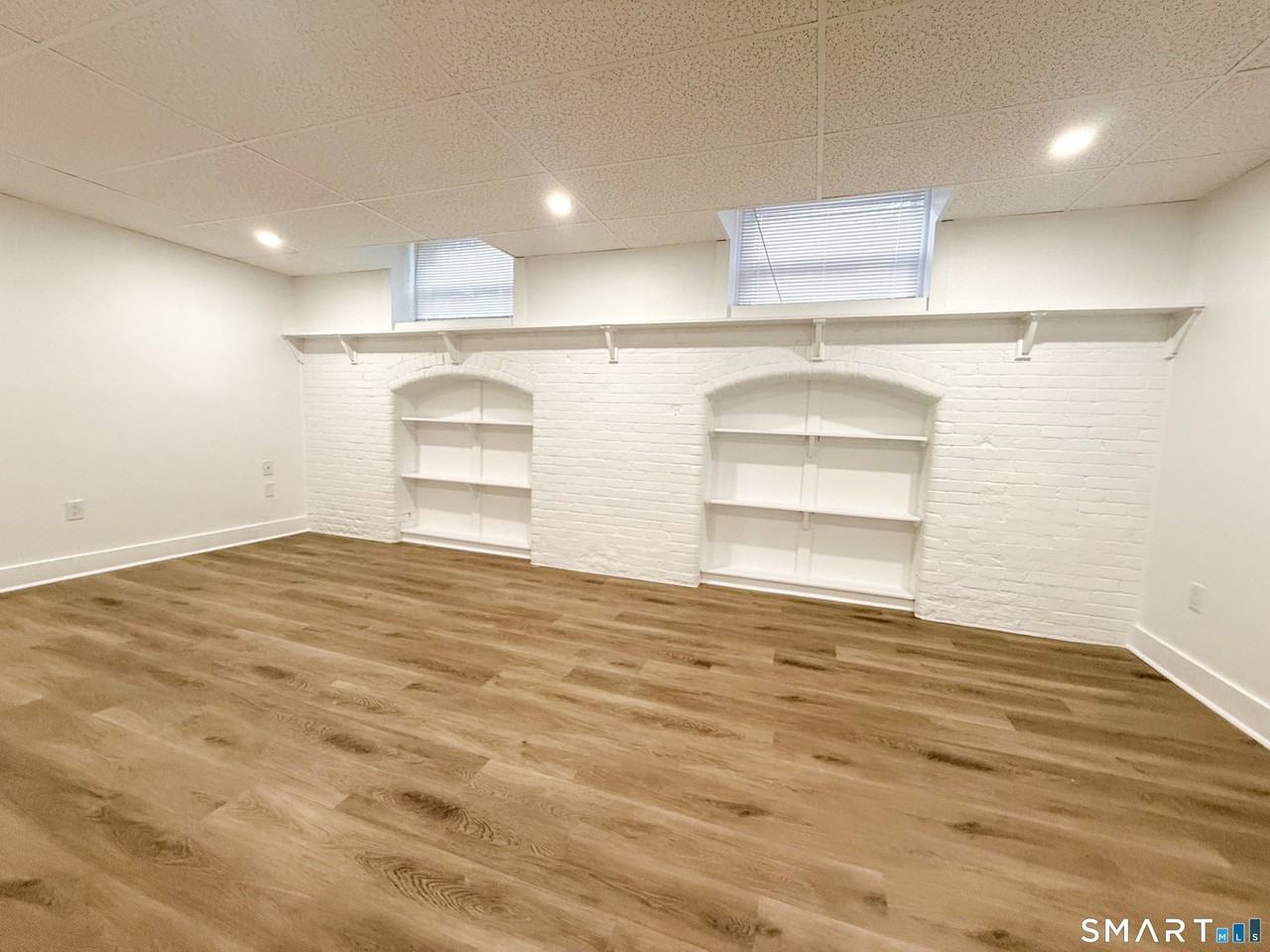 156 Garfield Ave #12 - Photo 4 of 14