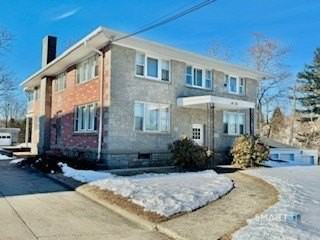 61 Arch St - Photo 2 of 15