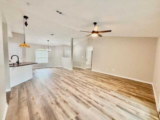 2 Stowe Rd - Photo 6 of 42