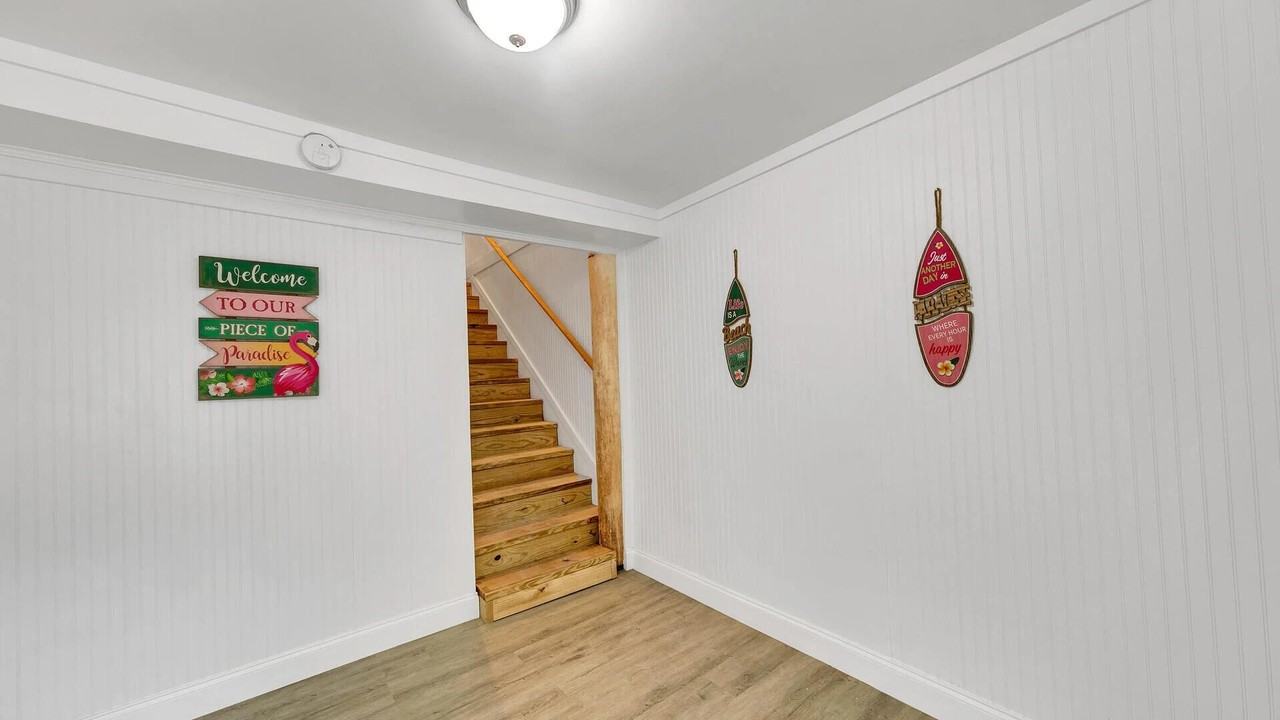 445 Gulf Shore Dr Unit 7 #7 - Photo 2 of 18