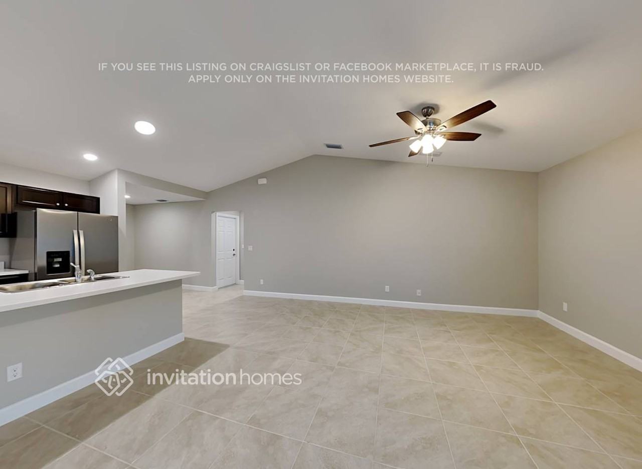 2371 Se Bounty Ave - Photo 5 of 19