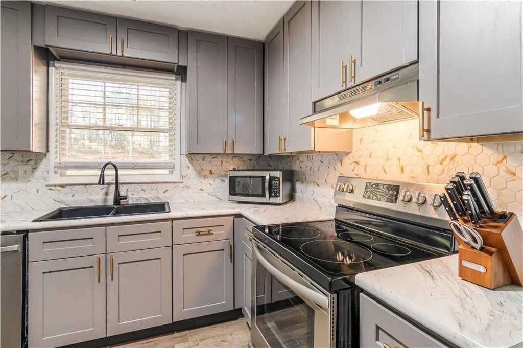 145 Mountain View Cir - Photo 4 of 10