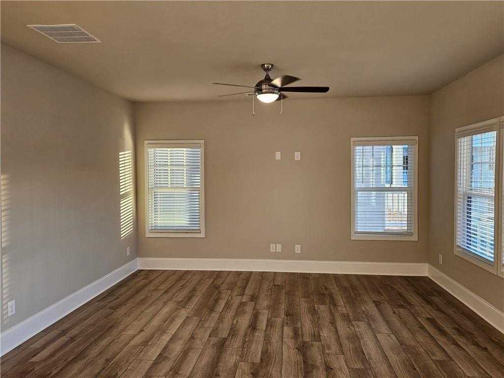 13036 Deerfield Pkwy - Photo 6 of 38