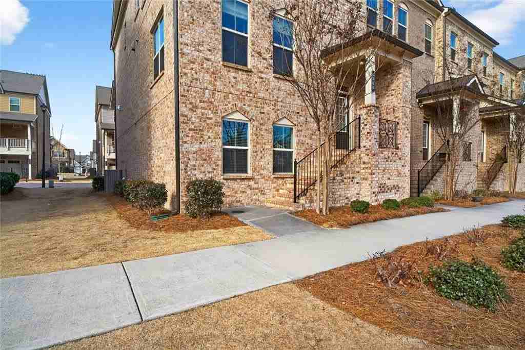 3960 Redwood Dr - Photo 2 of 41