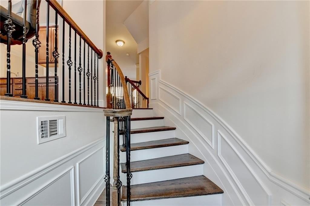 777 Wexford Cove Way - Photo 3 of 50