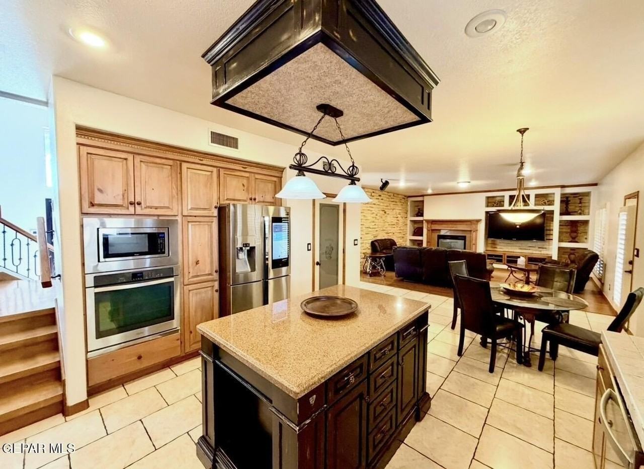 12267 Bronco Buster Ln - Photo 4 of 26