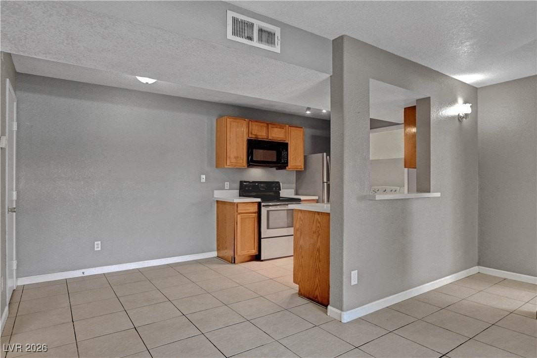 201 Mission Laguna Ln #104 - Photo 7 of 36