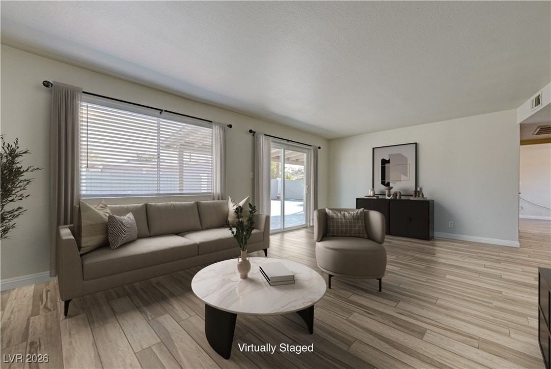 5301 Westleigh Ave - Photo 3 of 33