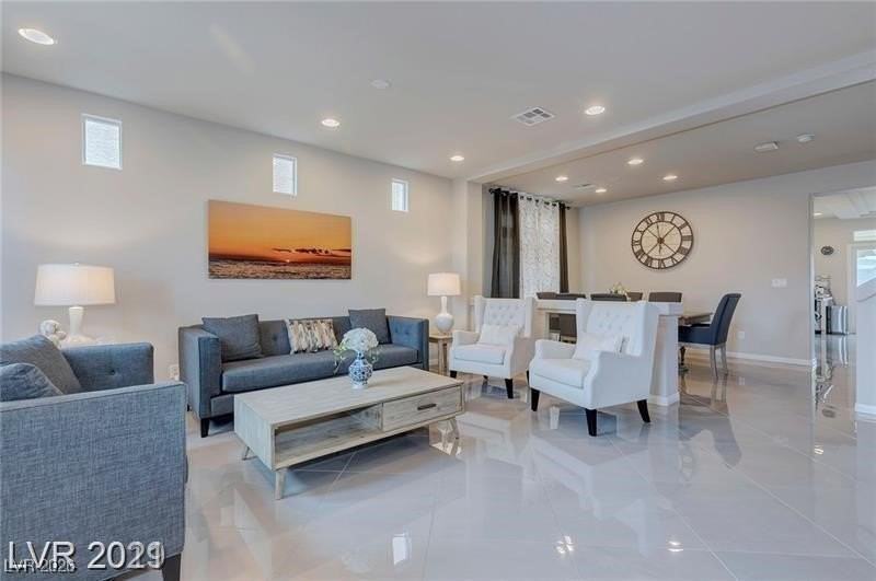 751 Lieber Way - Photo 4 of 33