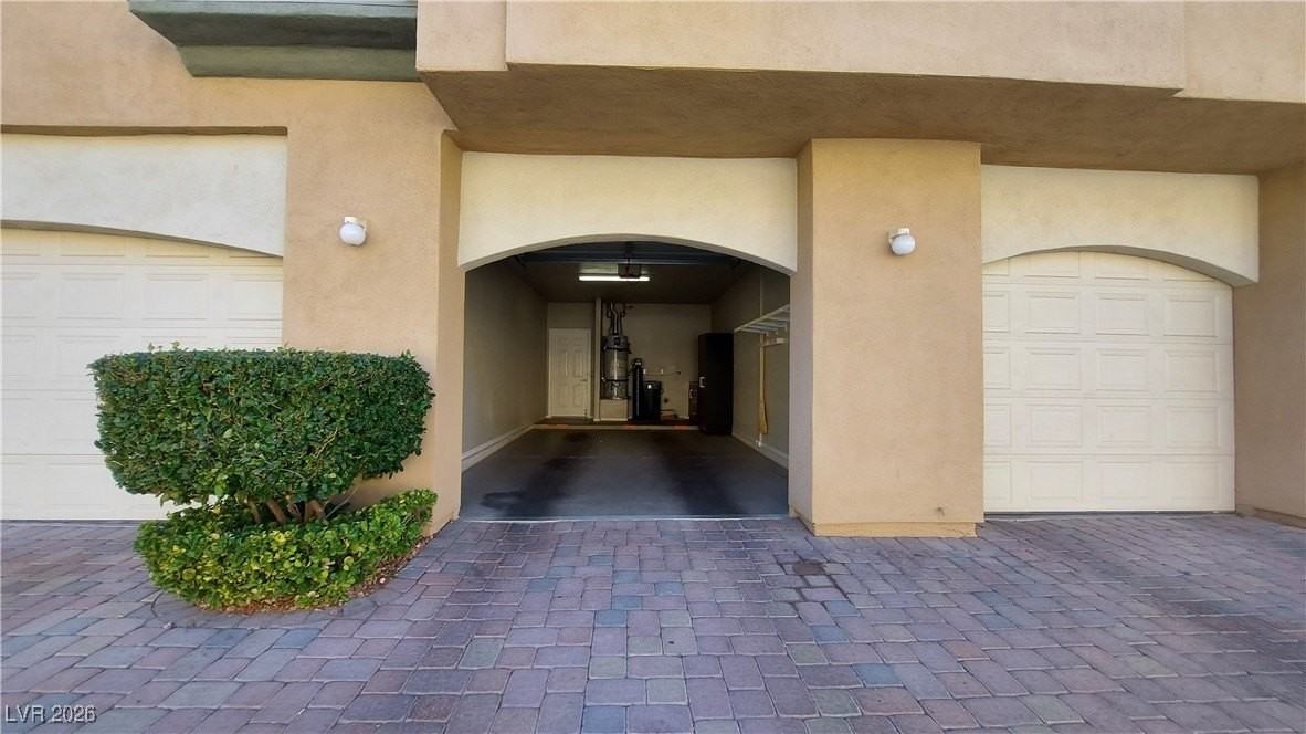 1617 Cardinal Bluff Dr #204 - Photo 4 of 50