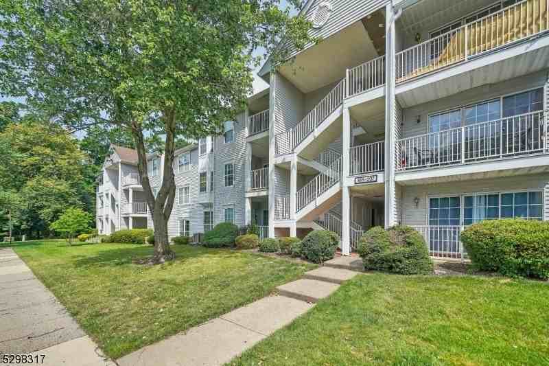 197 Rachel Ct - Photo 2 of 27