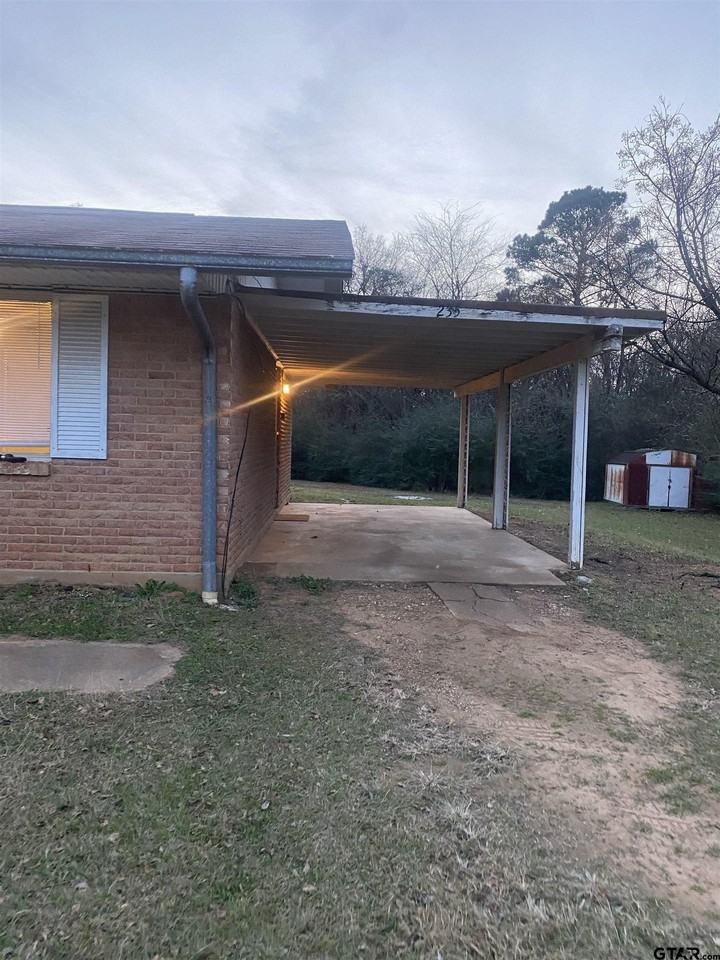 5235 Julia Dr - Photo 2 of 18