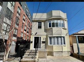 146 Clarke Ave #2ndFL - Photo 1 of 1