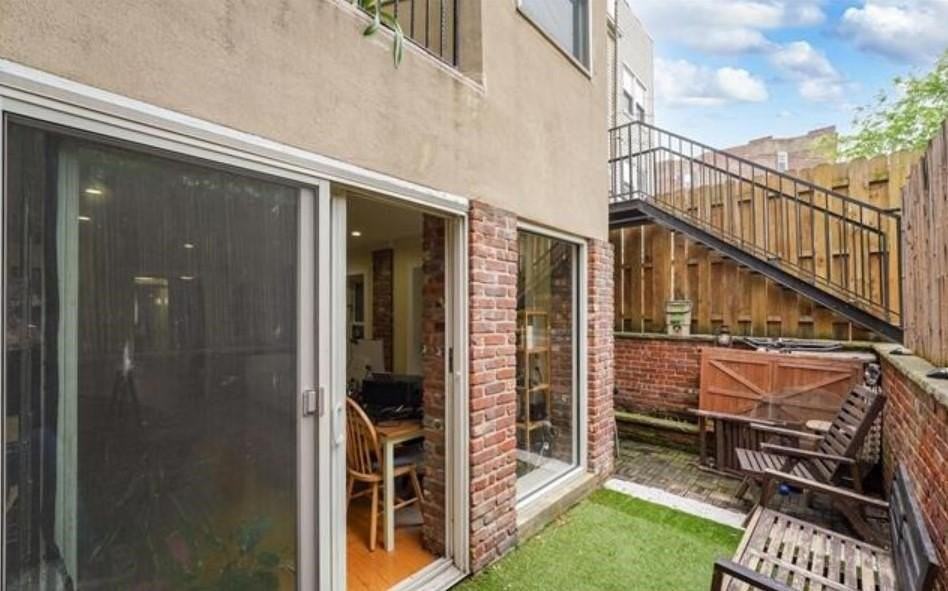 328 Garden St #1 - Photo 3 of 17