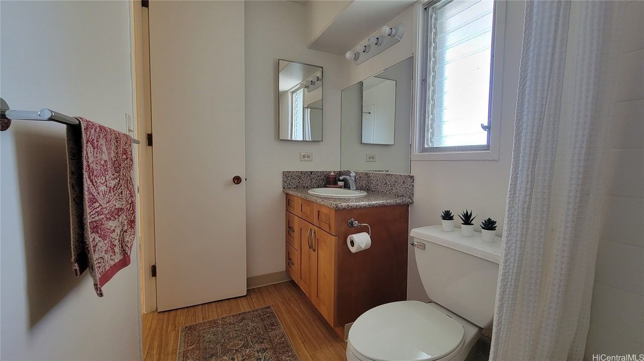 1658 Liholiho St Apt 203 #203 - Photo 6 of 10