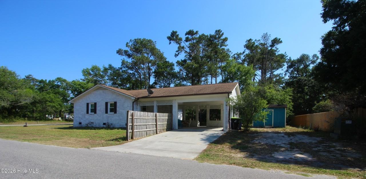 113 Ne 57th St - Photo 4 of 27