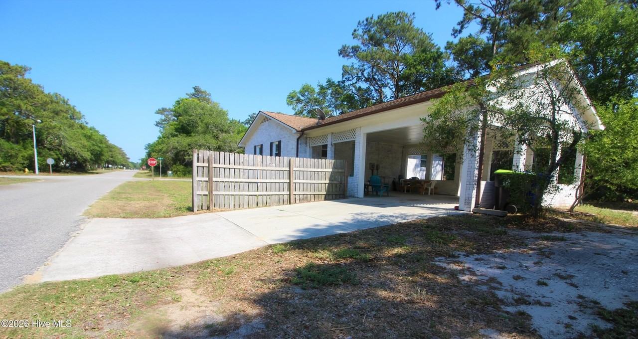 113 Ne 57th St - Photo 5 of 27