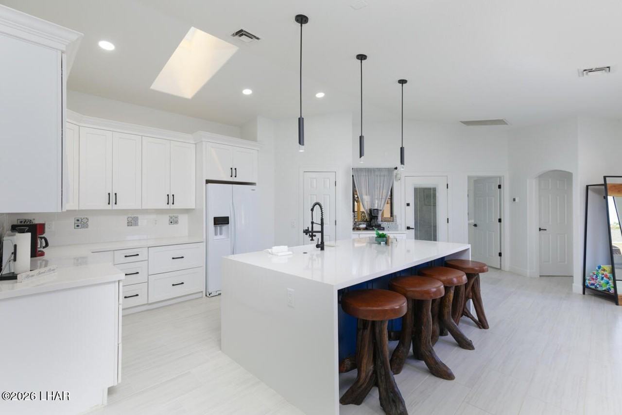 3681 Yucca Dr - Photo 5 of 23