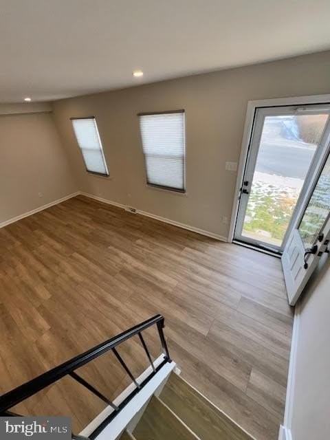 102 Stuart Ave - Photo 4 of 41