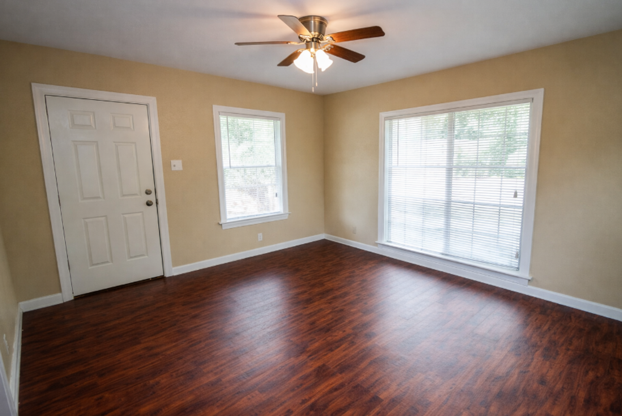 1414 Gorman - Photo 5 of 10