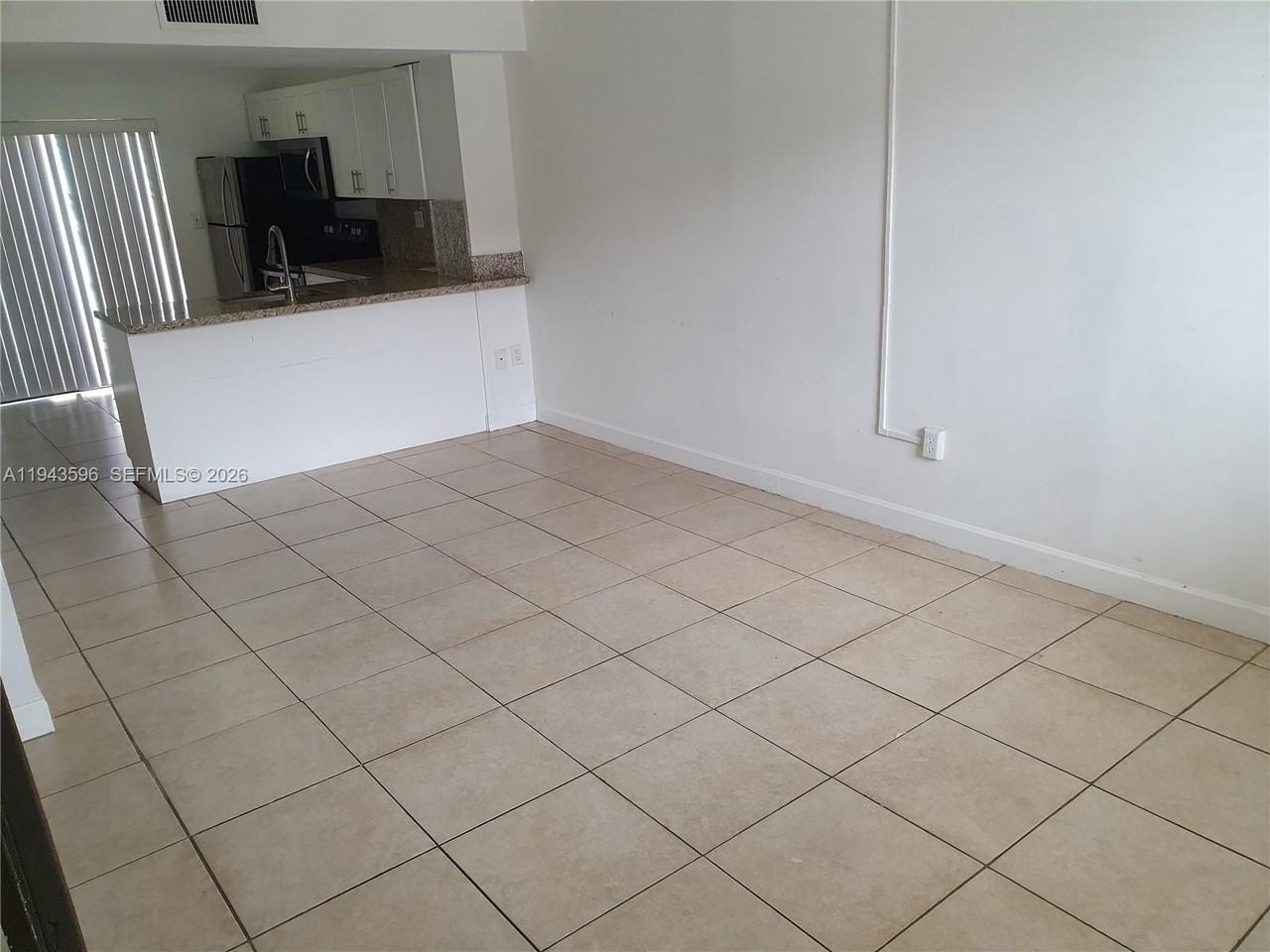 1921 Sw 107th Ave #504 - Photo 6 of 34