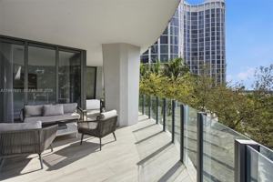 featured image of 2831 S Bayshore Dr #501