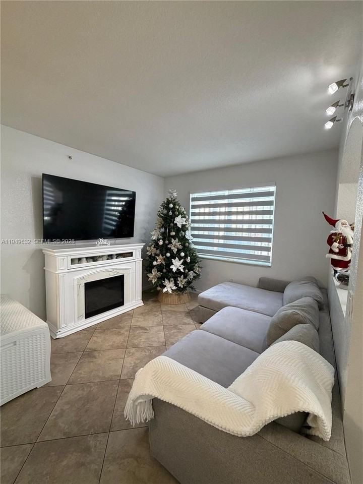 8814 W Flagler St #107 - Photo 7 of 32