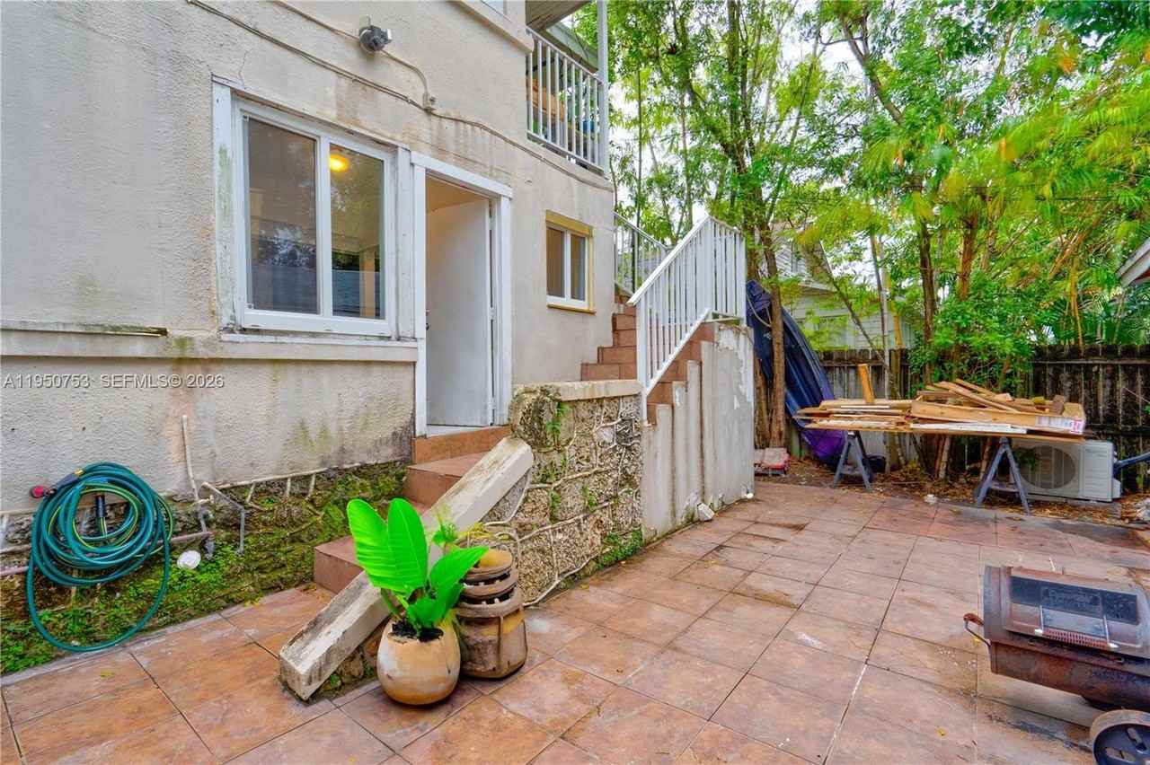 4600 Ne 1st Ave #1stFL - Photo 2 of 21