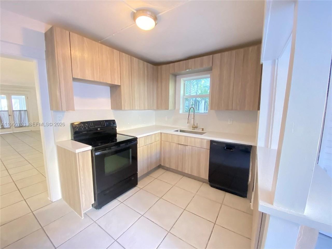 4600 Ne 1st Ave #1stFL - Photo 5 of 21