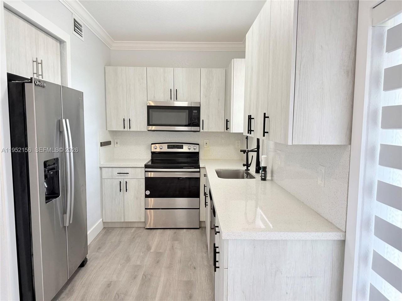 7330 Nw 174th Ter #204 - Photo 5 of 18