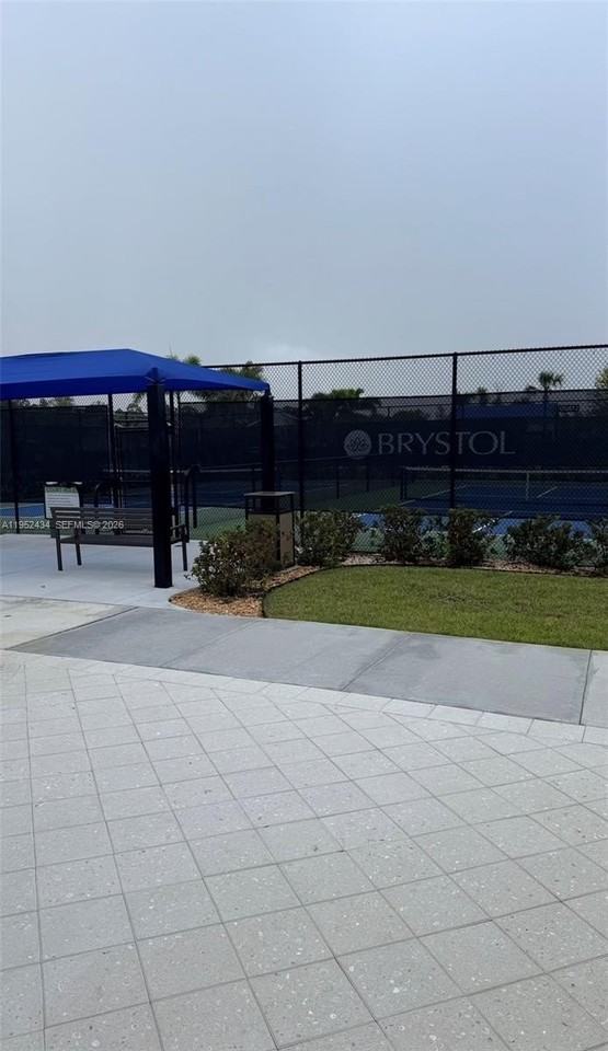 6712 Nw Cloverdale Ave #0 - Photo 5 of 44