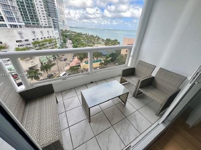 1717 N Bayshore Dr - Photo 2 of 36