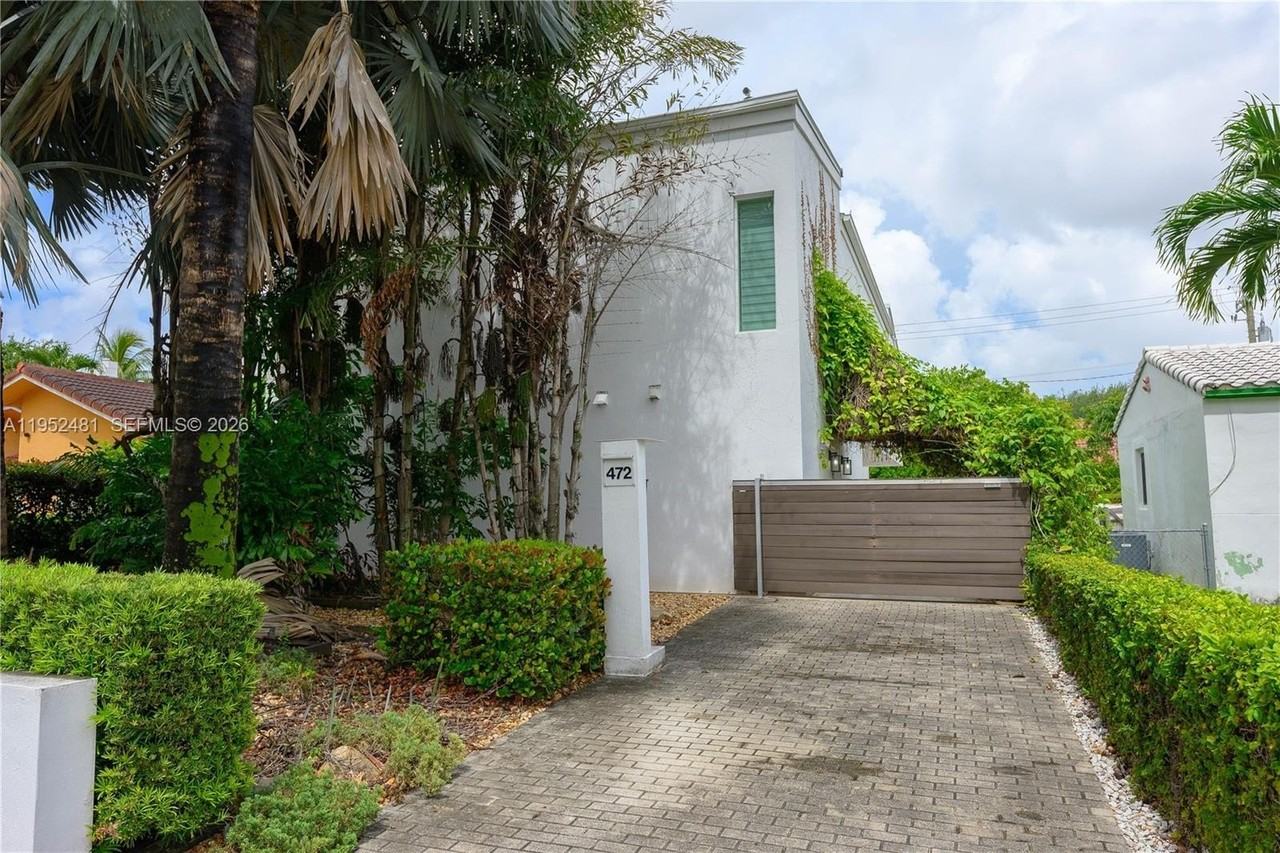 472 Minola Dr #472 - Photo 2 of 39