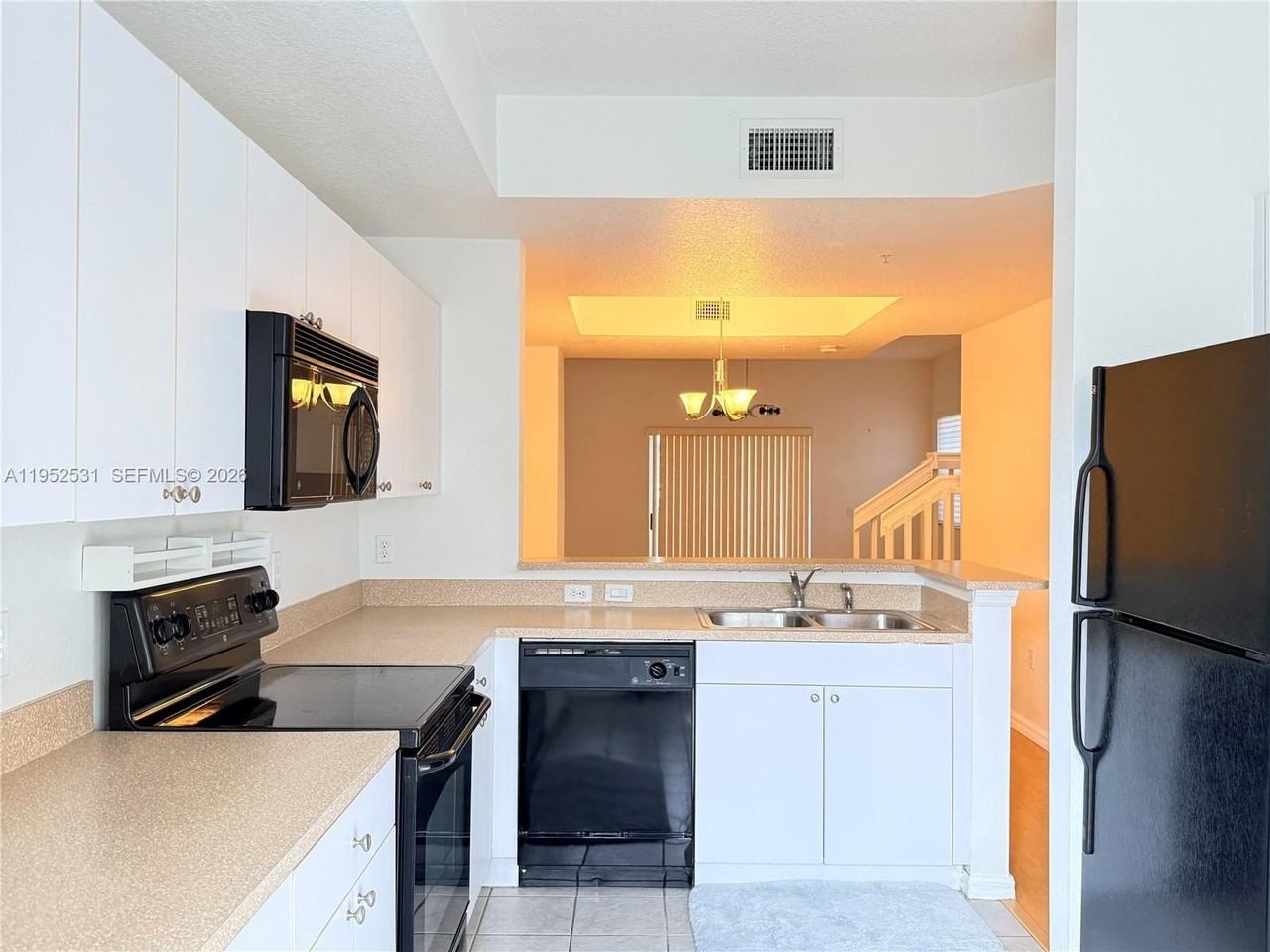 8940 Ne 8th Ave #1205 - Photo 2 of 21