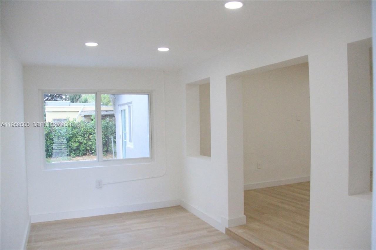 1263 Nw 29th St #0 - Photo 2 of 19