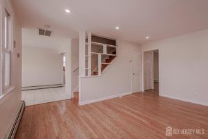 featured image of 253 9th St #A