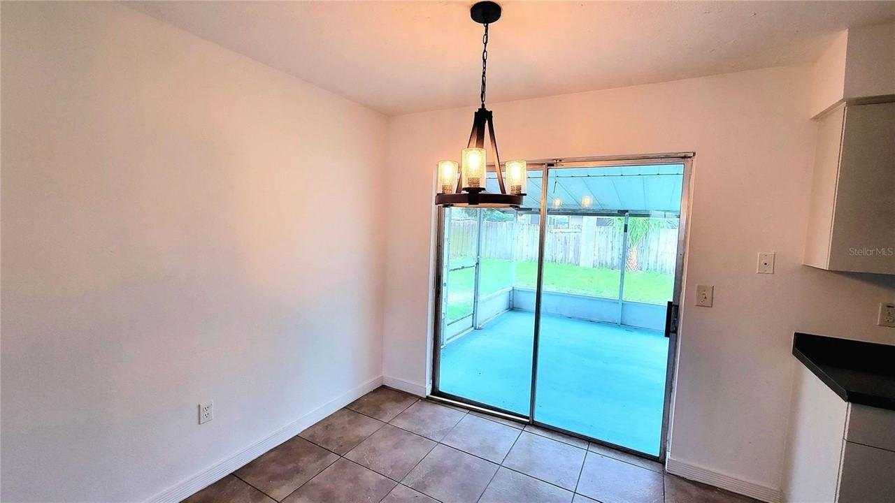 1703 N Pompano Ave - Photo 5 of 7