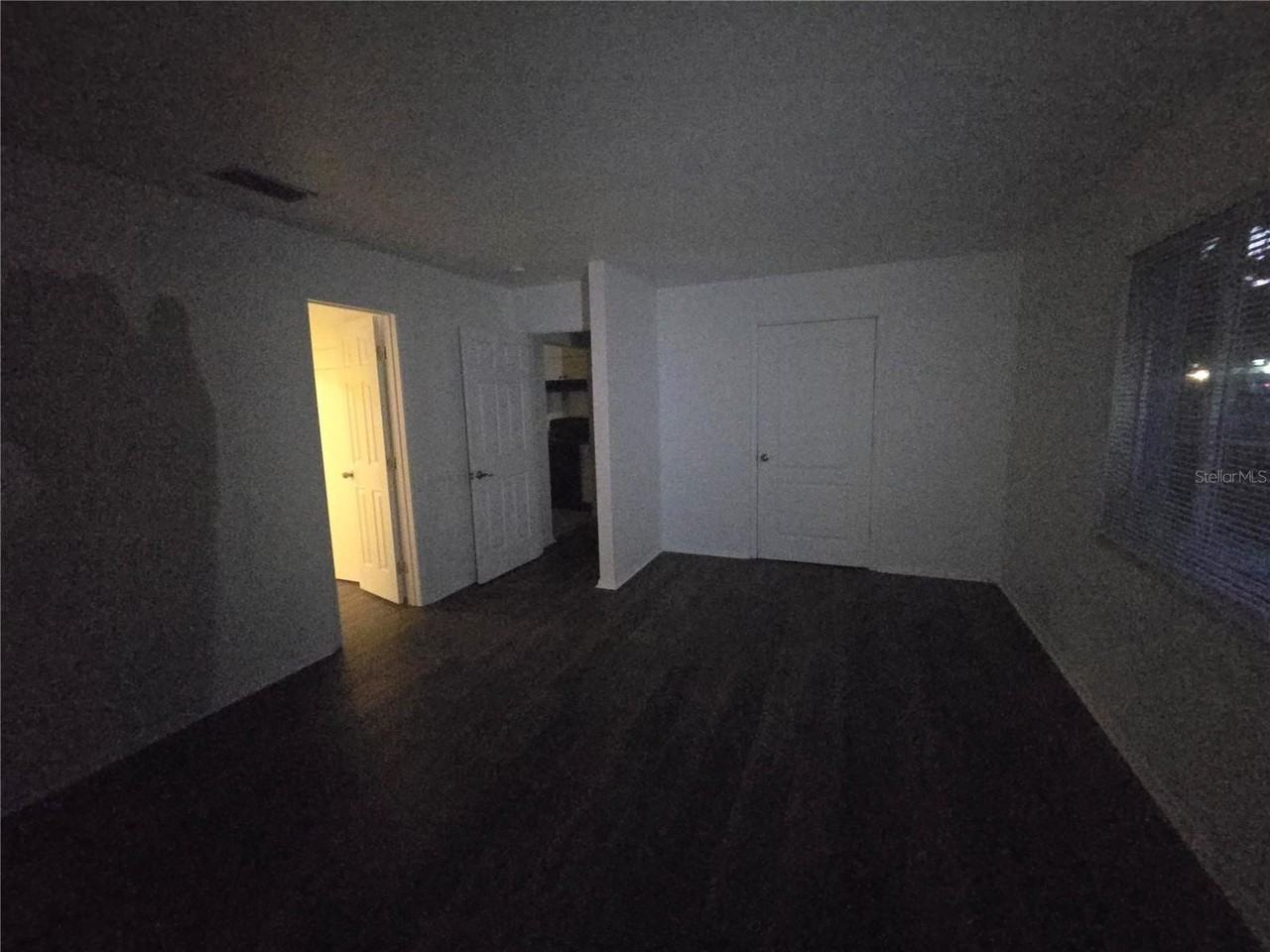 940 Osborne Dr - Photo 2 of 7