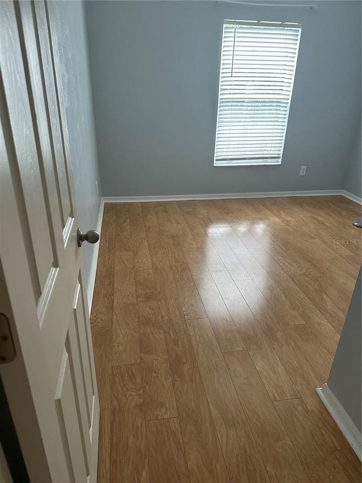 4514 Sanibel Way - Photo 3 of 16